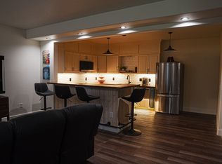 591 Mountvista Dr #1B, Fairbanks, AK 99712