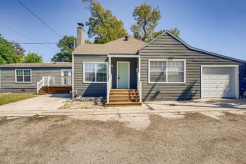 400 Eleanor Ave Photo 1
