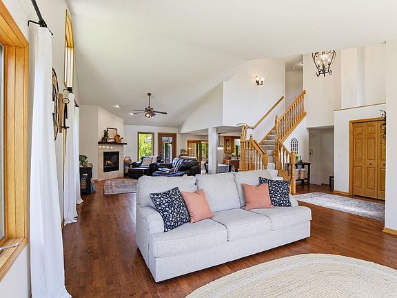 5th image of 5296 Salem Ln