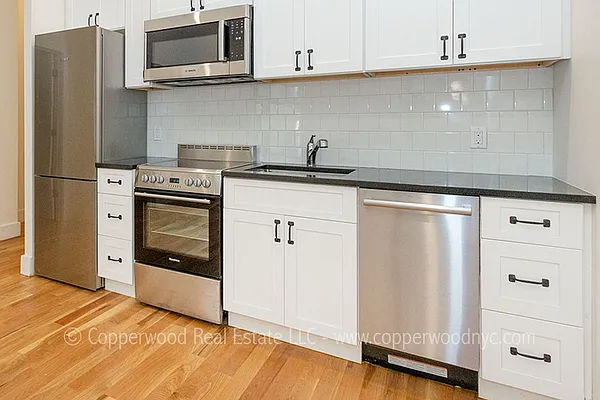 Rented by Copperwood Real Estate | media 10