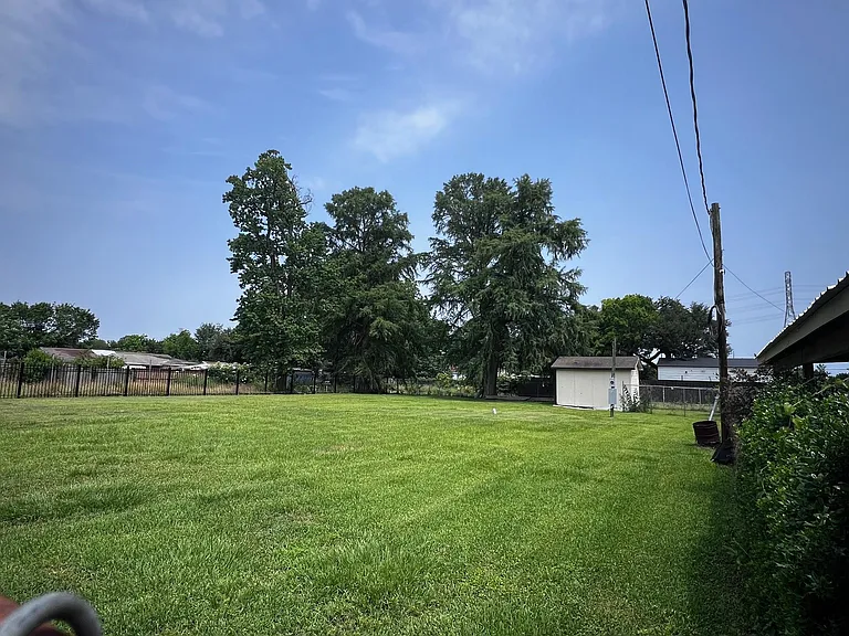3405 King St — Photo 3