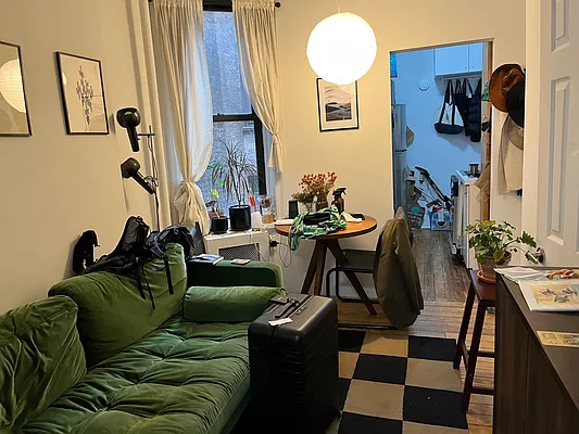 Rented by Living New York | media 8