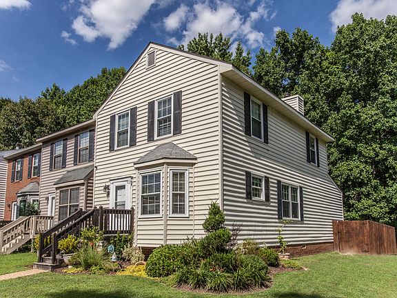 2nd image of 1678 Skiffes Creek Cir