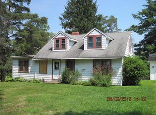 10704 Pine Rd, Conneaut Lake, PA 16316