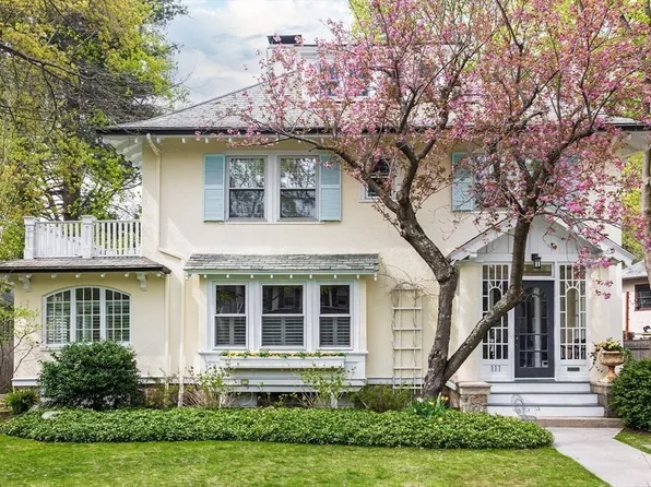 111 Salisbury Rd, Brookline, MA 02445