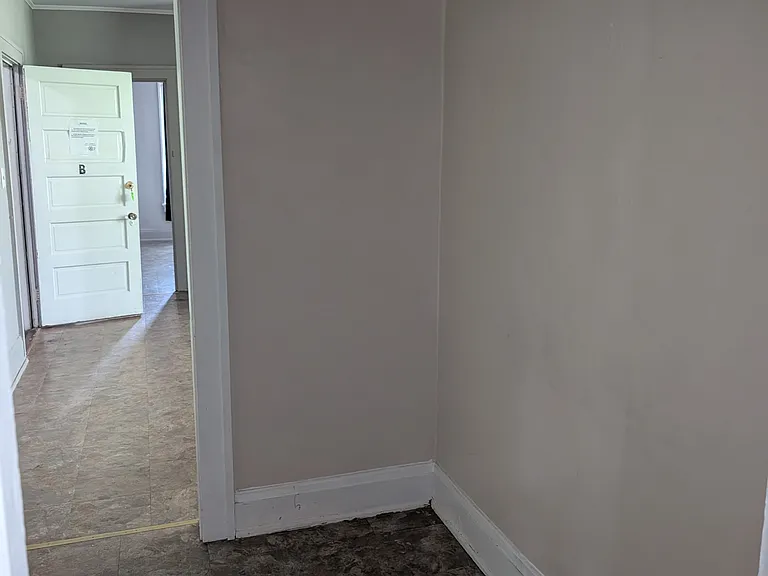 1713 Nash St NW #B — Photo 5