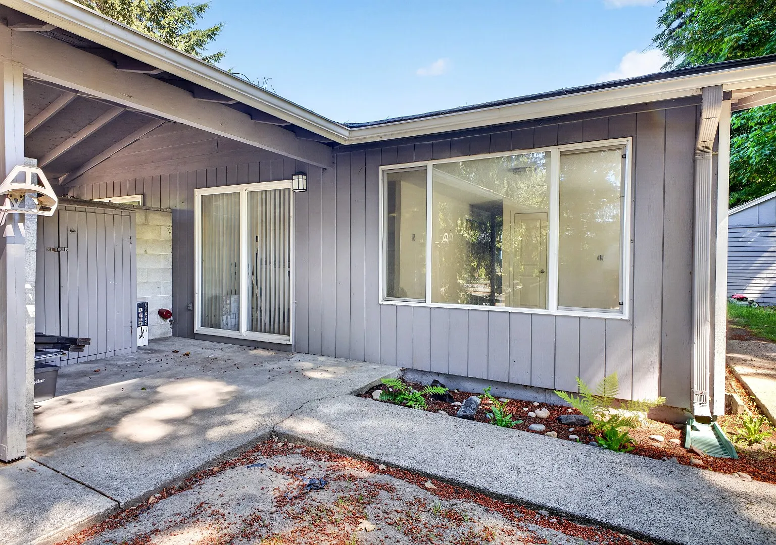 8215 Luzader Ln SW, Lakewood, WA 98499 — Photo 1