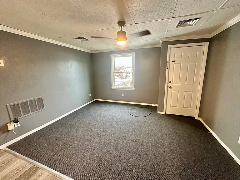 305 Bessemer Ave #3B — Photo 2