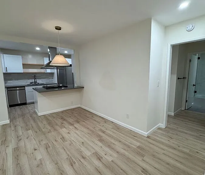 5651 Sumner Way #309 — Photo 12
