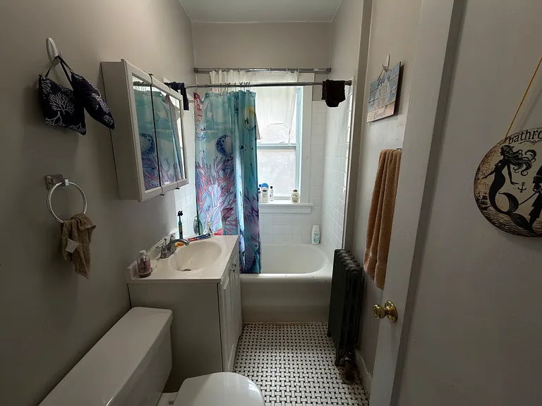 6437 N Leavitt St — Photo 9