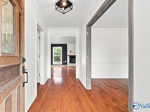 5th image of 982 Patterson Ln