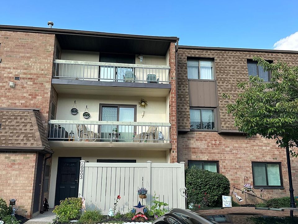 1st image of 60203 Delaire Landing Rd #203