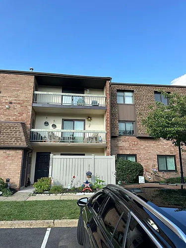 60203 Delaire Landing Rd #203 Photo 1