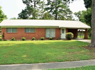 108 Maryland Dr, Texarkana, TX 75501