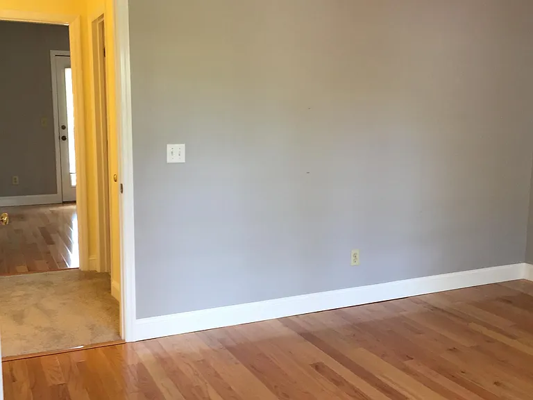307 Walnut St — Photo 4