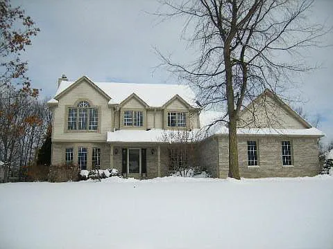 1183 E Cottonwood St photo 1
