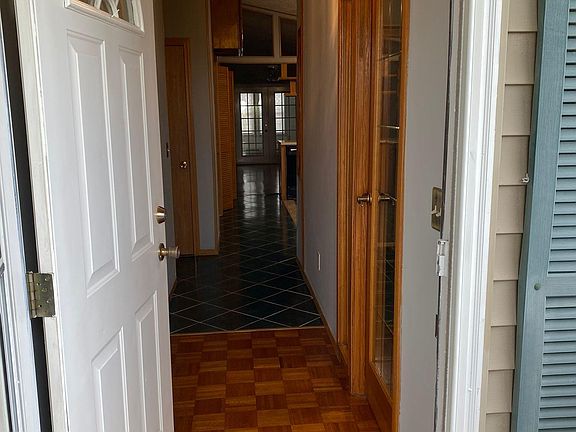 2nd image of 3404 Bohmer Dr