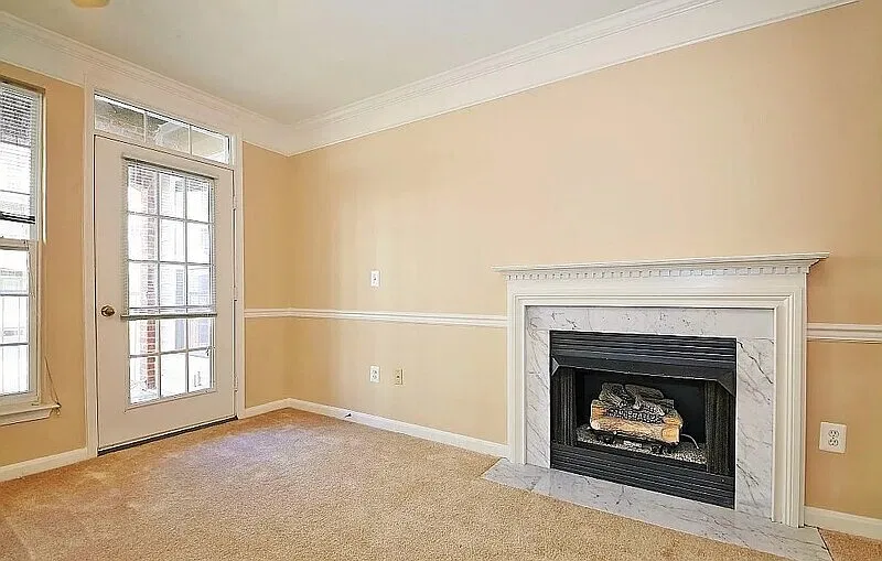 2 bed, 2.0 bath, 1185 sqft, $1,704 — Photo 4