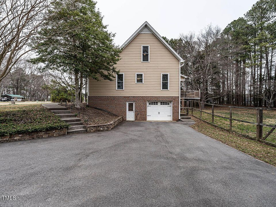 1st image of 3117 Campbell Rd