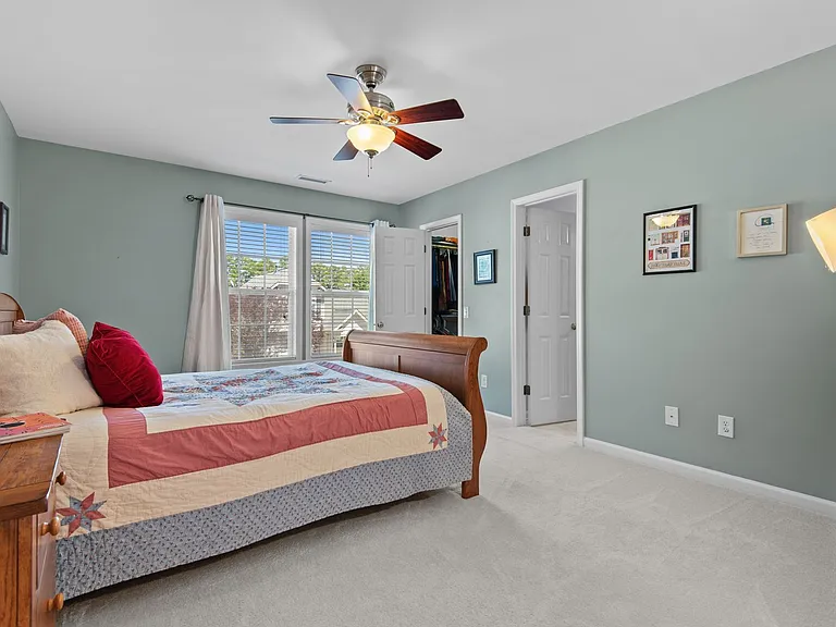 1402 Fairmont St — Photo 12
