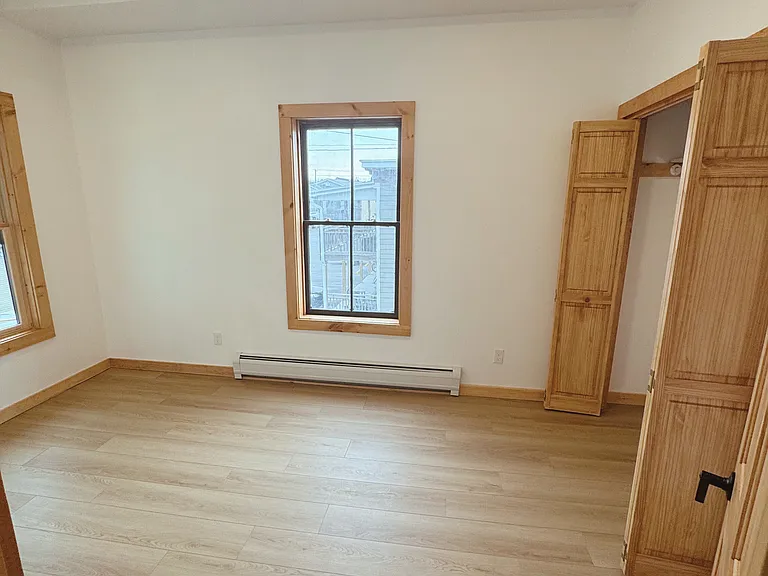 24 Grant St #4 — Photo 9