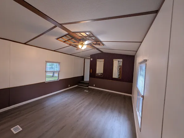 51 Ransdell Ln, Louisburg, NC 27549