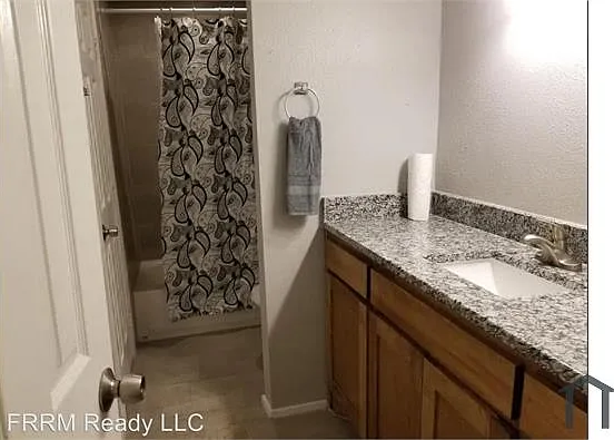 2409 Doreen St — Photo 11
