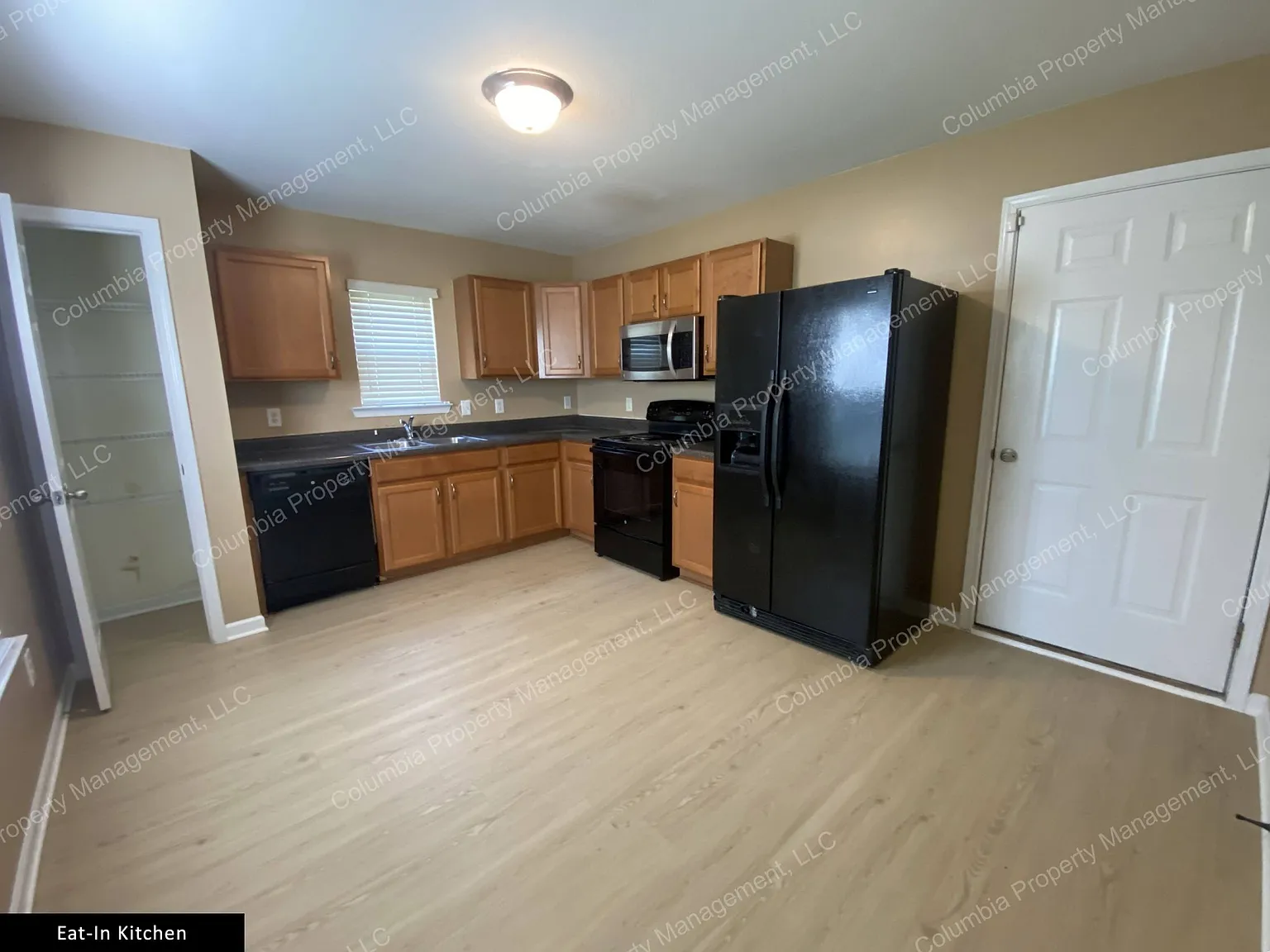 4 bed, 2.5 bath, 1517 sqft, $2,175 — Photo 4