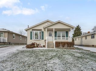 618 Woodstock Rd, Akron, OH 44312