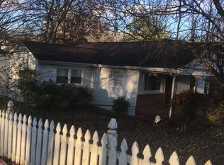 16 Ivy St, Rossville, GA 30741