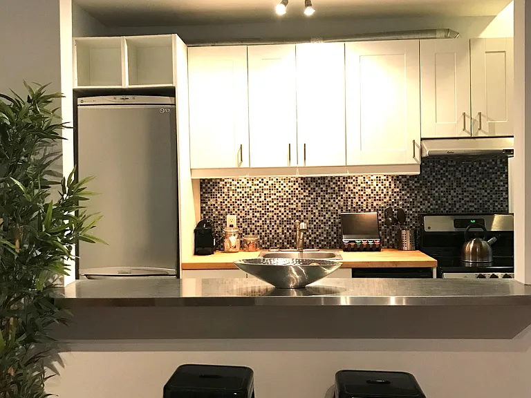 47 Northcote Ave #1 — Photo 5