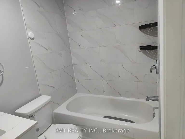 73 Greene Dr — Photo 20