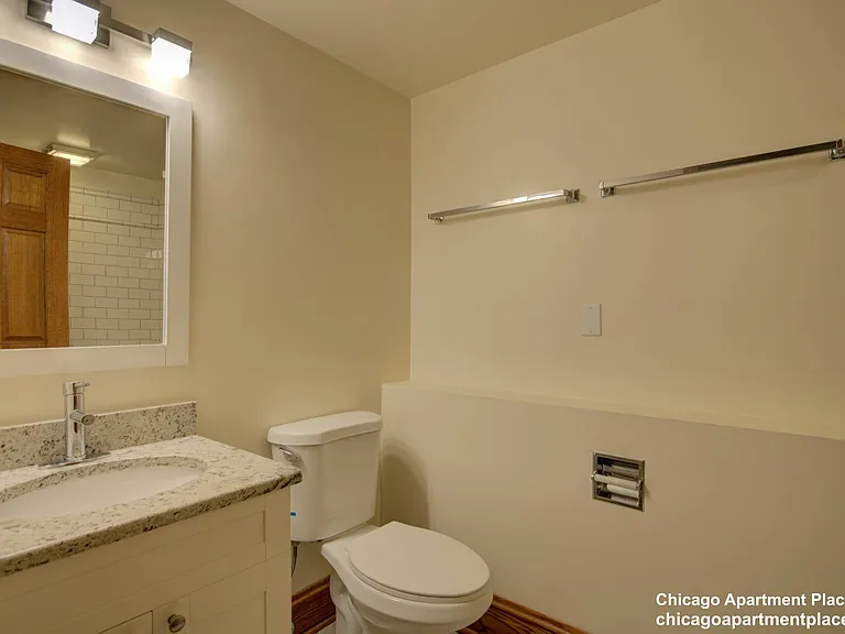 1817 N Clybourn Ave #1 — Photo 12