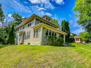 445 Lexington Pkwy S #1B, Saint Paul, MN 55105