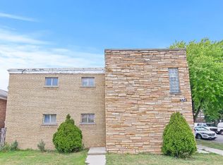 6525 16th St APT 3, Berwyn, IL 60402