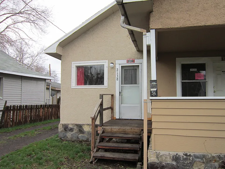 2136 & 2138 Wantland Ave — Photo 1
