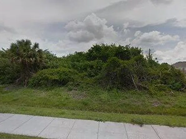 1717 SW Cameo Boulevard, Port St Lucie, FL 34953