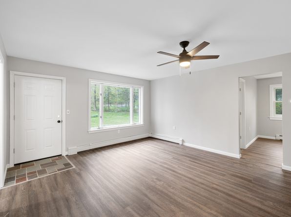 7 Ormsbee Rd
