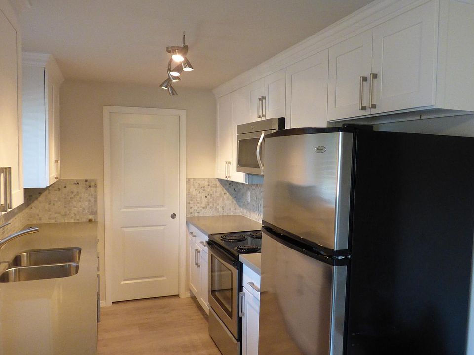 1st image of 2605-2615 25th St