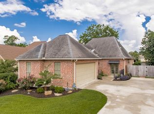 10131 Hillmont Ave, Baton Rouge, LA 70810