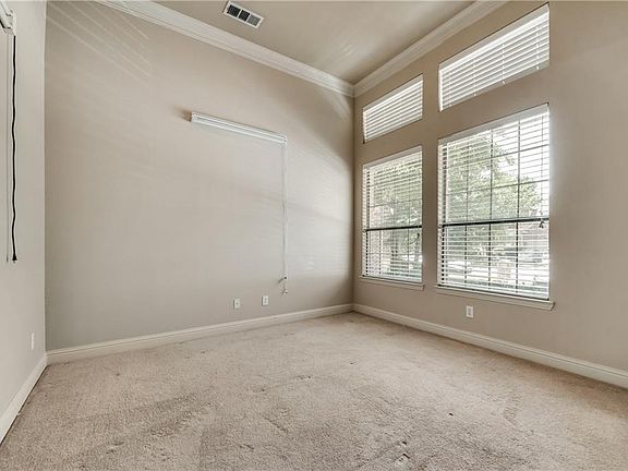 3rd image of 2504 Brown Bear Way