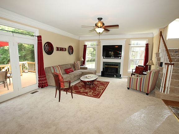 3rd image of 9072 Little Garden Way