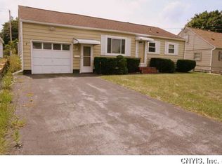 40 Parkwood Dr, East Syracuse, NY 13057