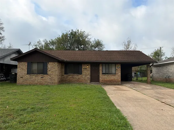 2044 Orbit Dr, Bossier City, LA 71112