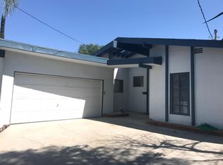 21927 Mulholland Dr, Woodland Hills, CA 91364