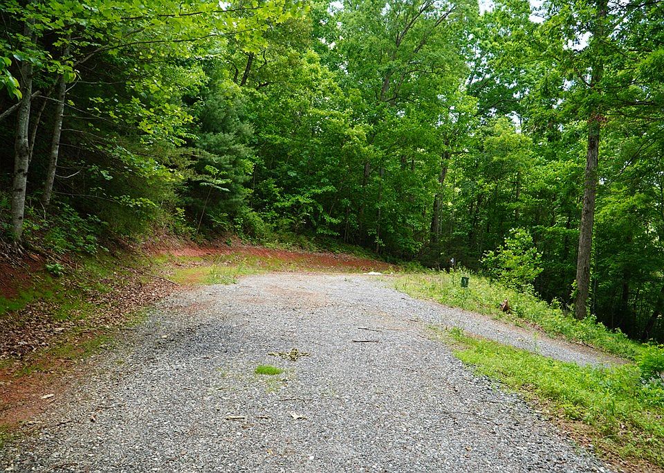 2nd image of 527 Saunders Rd Lot 8