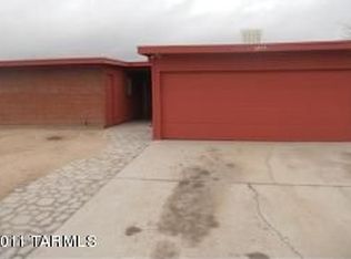 6933 N Starshine Dr, Tucson, AZ 85741