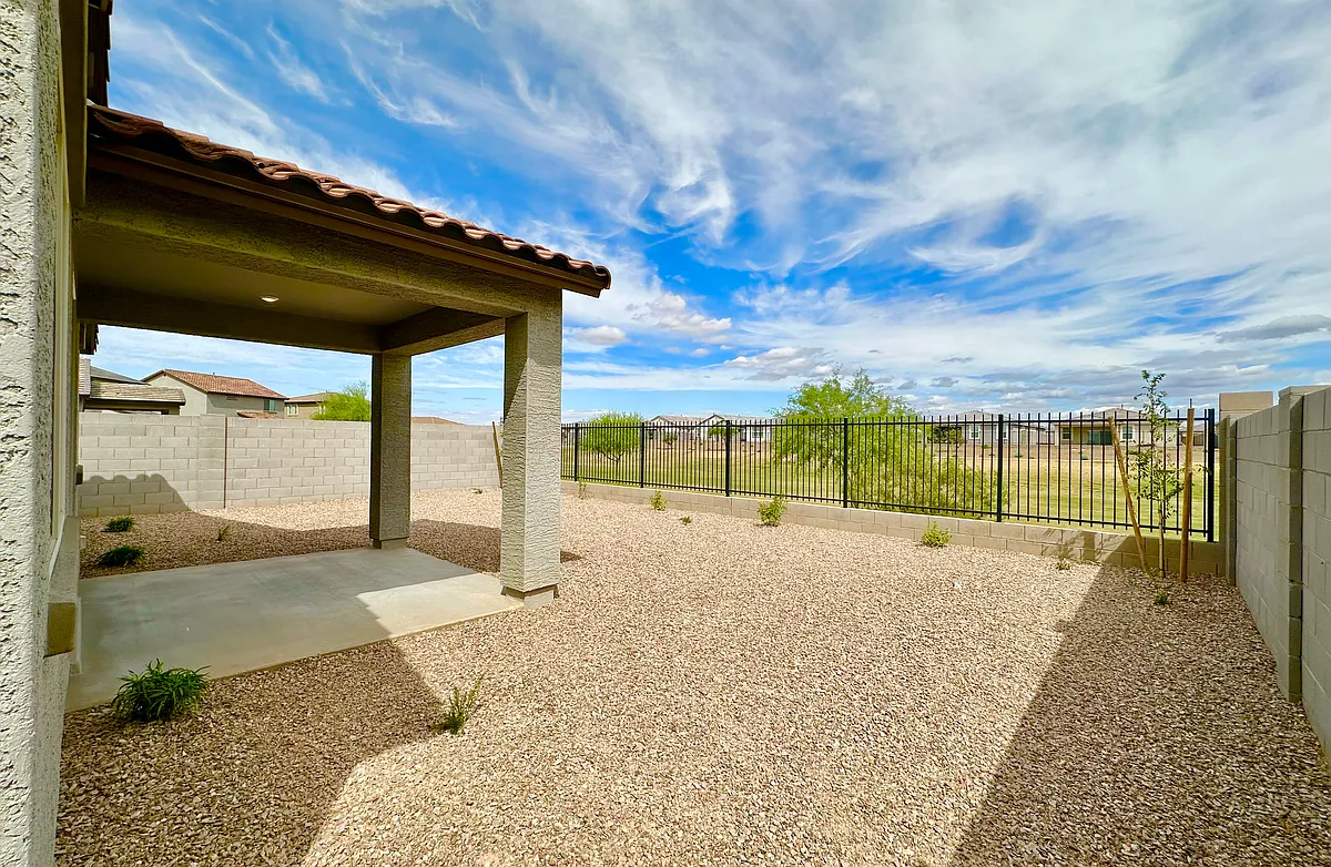 Building Photo - 15570 W Hackamore Dr