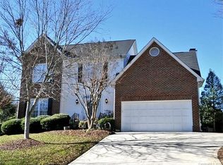 10430 Rougemont Ln, Charlotte, NC 28277