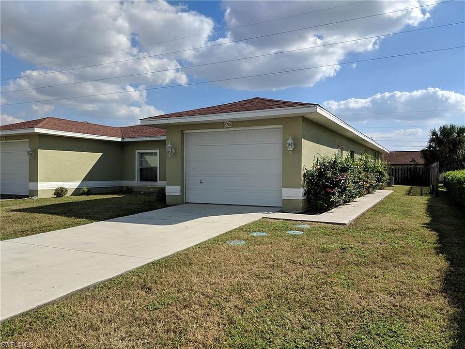 1st image of 832 SW 47th Ter